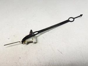 Actuador de bloqueo de puerta P50634 2010-2016 Porsche Cayenne combustible gas 7L5810773A OEM - Imagen 1 de 3