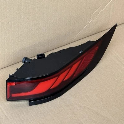 Original Range Rover Sport L461 LHD Tail Light Right LR187473 - Image 1 of 4