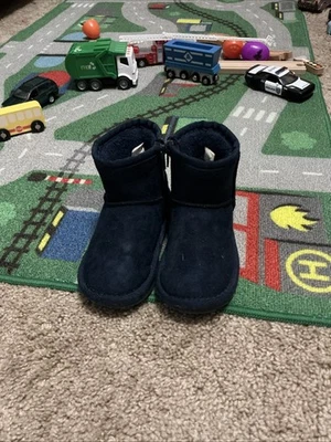 Botas de invierno Primark Disney Spiderman niño pequeño talla 8 Foto 1 de 3