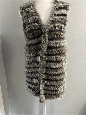 Chaleco Lujosamente Suave Elegante Rayas Piel de Conejo Color Gris Talla Única Foto 1 de 4