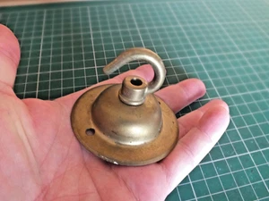 VINTAGE RECLAIMED BRASS CEILING ROSE CHANDELIER HOOK ( REF A ) - Picture 1 of 4