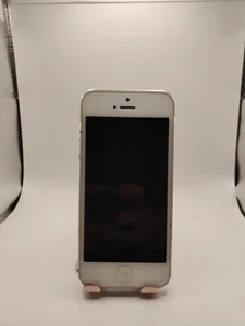 Apple iPhone 5 - 16GB - USED - Picture 1 of 6