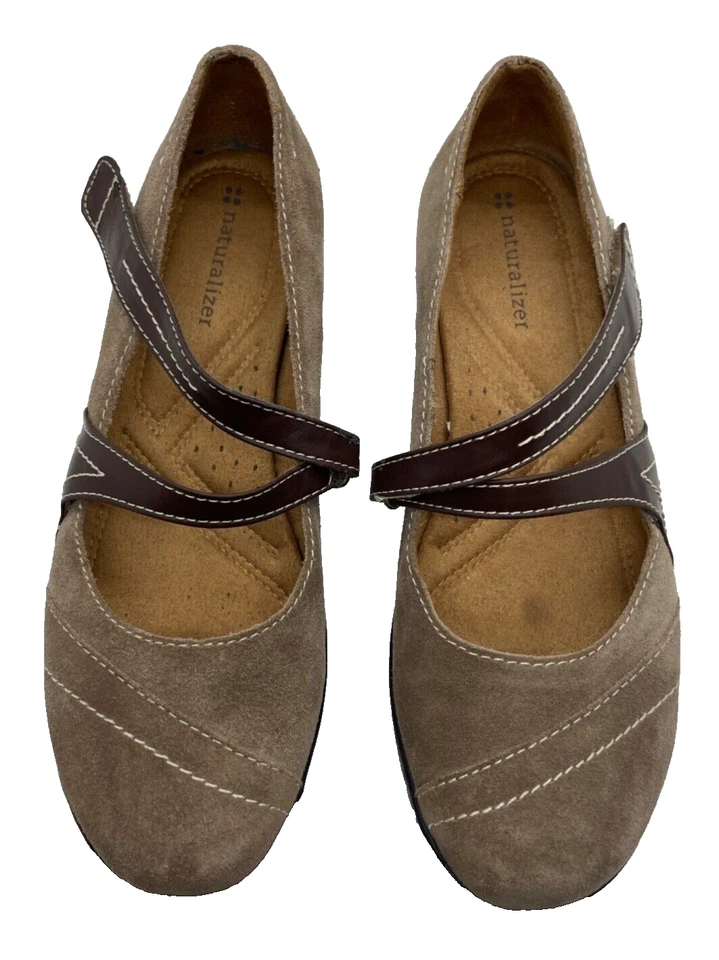 Zapatos Naturalizer “Nelson” Mary Jane, gamuza topo, para mujer talla 7 EE. UU. Foto 1 de 4