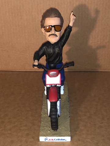 Milwaukee Brewers Robin Yount Motorcycle Bobblehead SGA Cover