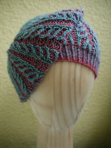 Mütze Baske Beanie 20er Glocke Wendemütze - variable Form aus hochwertiger Wolle - Bild 1 von 8