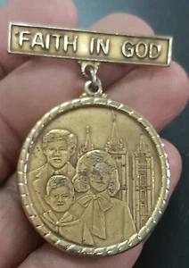 USA UK GERMANY FRANCE CANADA AUSTRALIA **FAITH IN GOD** MEDAL L@@K! - Picture 1 of 3