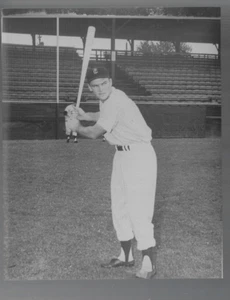 FOTO VINTAGE BINGHAMTON NY TRIPLETS PLAYER DARREN JOHNSON anni 70-80 COPIA - Foto 1 di 2