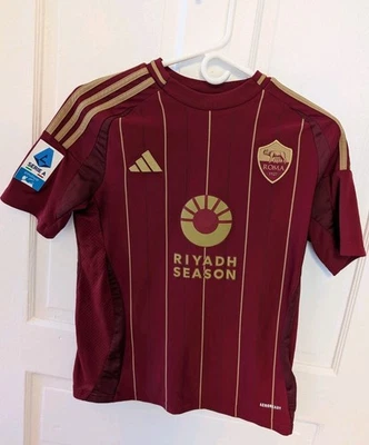 Camiseta de fútbol juvenil Adidas AS Roma local 2024/25 Totti #10 Foto 1 de 4