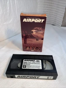 Airport 1986 VHS Tape Cassette MCA Home Video 55031 Vtg Comedy Slipcase Hunter - Bild 1 von 7