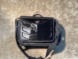 Asus Republic of Gamers (ROG) Ranger Gaming Messenger Bag - Bild 1 von 3
