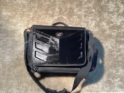 ASUS Republic of Gamers (ROG) Ranger Gaming Messenger Bag - Image 1 of 3