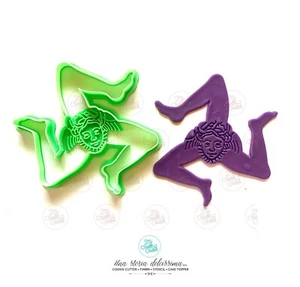 Trinacria contour and footprint 10.5 cm cookie cutter cookie shapes - Picture 1 of 1