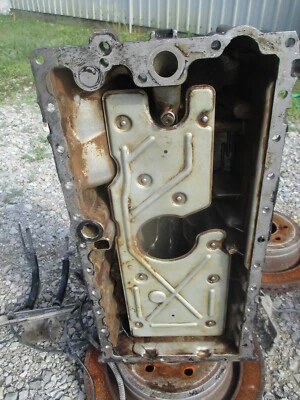 2006 沃尔沃 S40 2.5 油盘 04-11 — 第 1/4 张图片