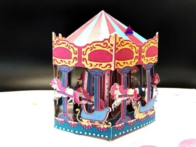 Tarjeta de felicitación emergente 3D carrusel casarse niños niños fiesta de cumpleaños Foto 1 de 4