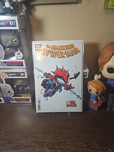 Amazing Spider-Man #52 Skottie Young Variant - Picture 1 of 13