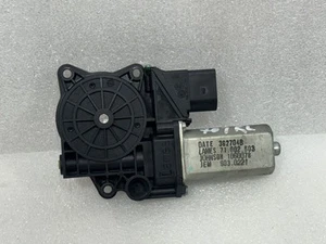 2007 BMW 335i E90 SEDAN LEFT DRIVER SIDE REAR DOOR WINDOW MOTOR - Picture 1 of 8