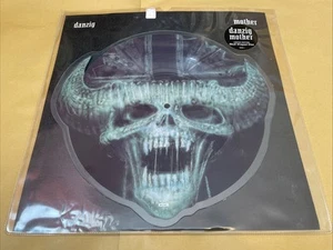 DANZIG - Mother - 7” Shaped Vinyl Picture Disc UK 1994 Vgc+/ex.con Misfits - Picture 1 of 4