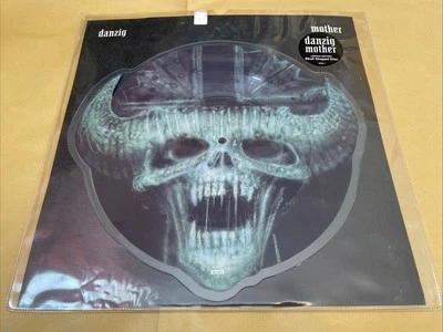 DANZIG - Mother - 7” Shaped Vinyl Picture Disc UK 1994 Vgc+/ex.con Misfits - Image 1 of 4