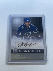 Kevin Bieksa Be A Player Hockey 2008-09 Signatures - Bild 1 von 2