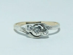 Ladies 18ct and Platinum Diamond Trilogy Ring - Picture 1 of 12