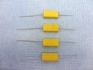 QTY OF 4 VINTAGE 0.47 MFD 250 V CHICKLET CAPACITORS TYPE 8017 CMU - Picture 1 of 2