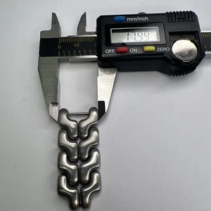 One (1) Tag Heuer Stainless Steel Brushed Finish Bracelet Watch Link 18mm - Picture 1 of 6