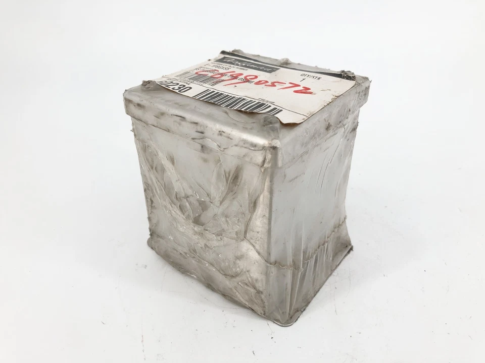 New Hoffman E-1PBGXSS Pushbutton Enclosure SS 60230 22mm 4 x 4 x 4-3/4 - No Box - Image 1 of 4