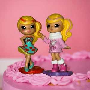 Party Popteenies Mini Figure Bambole Cake Topper 2,5” B21 - Foto 1 di 6