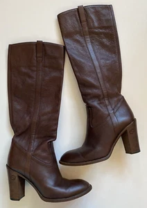 Stivali alti al ginocchio in pelle Gucci marroni made in Italy logo GG donna taglia 7,5B US - Foto 1 di 13