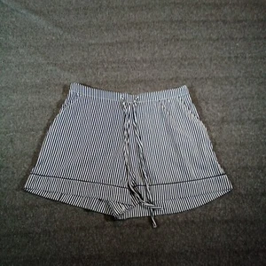 Isaac Mizrahi Shorts Womens Large Blue Striped Lounge Cozy Comfy Drawstring - Picture 1 of 13
