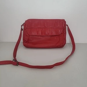 Stone Mountain Deep Red Pebbled Leather Purse Handbag Small Single Strap Zip - Picture 1 of 9