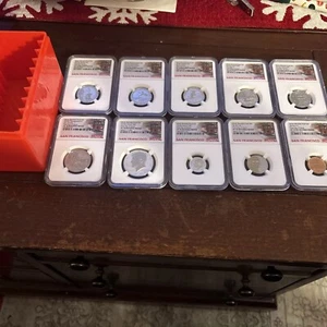 2018-S SILVER REVERSE PROOF 1st DAY ISSUE NGC PF70 MATCHED TROLLEY LABEL SET - Picture 1 of 21