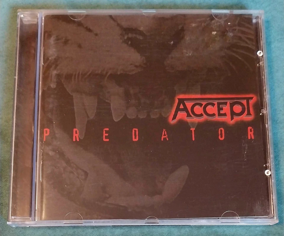 CD Accept Predator - Bild 1 von 3