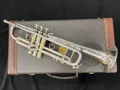 Modèle léger Vicet Bach Stradivarius 180ML 72 cloches d'occasion avec étui ri... - Photo 1/4