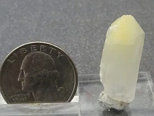 Mangoquarz Kristall, Kolumbien - Mineralienpräparat zu verkaufen - Bild 1 von 5