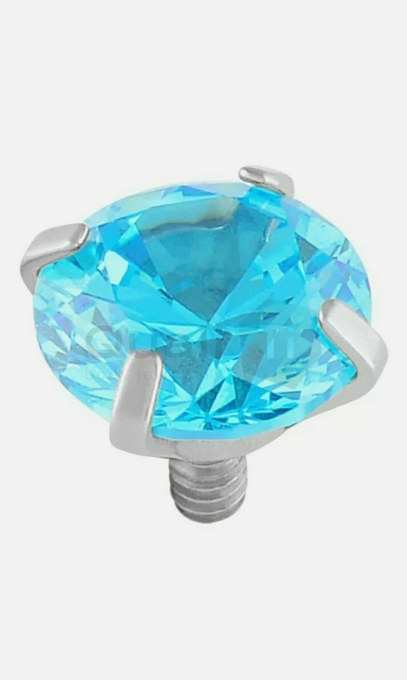 Juego de pendientes de circonita cúbica y garra hipoalergénica azul aguamarina de 3 mm y 4 mm  Foto 1 de 1