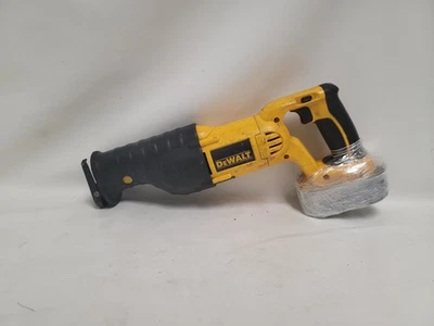 PRE-OWNED DEWALT RECIPROCATING  SAW DC385 - Image 1 of 4
