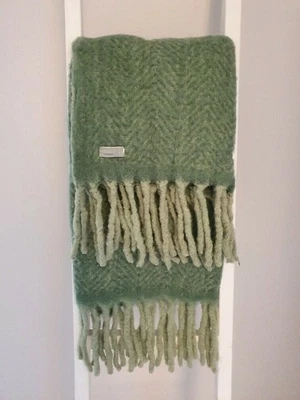 Neu: Wohndecke Kuscheldecke hochwertig Mohair 130*150 moosgrün dicke Fransen - Bild 1 von 3