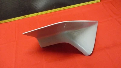 Chevrolet Camaro 1970-1973 alerón trasero extremo derecho Foto 1 de 4