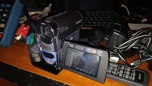 Caméscope Numérique Sony DCR-HC48 (transfert vidéo) - Photo 1/3