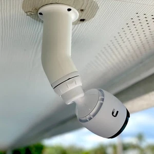 Solution de montage au plafond sous soffite pour UniFi Ubiquiti G3 G4 G5 G6 Bullet Cam - Photo 1/14