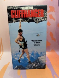 Cliffhanger (VHS, 1993) - Picture 1 of 3
