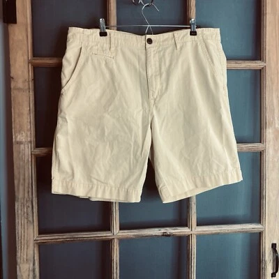 Arizona Jeans Men's Yellow  Shorts Size 38, Cotton - Image 1 of 4