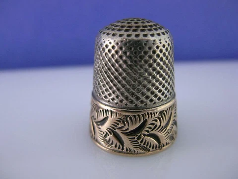 Victorian Sterling & Gold Band THIMBLE w/ engraved leaf patterns 8 Cover
