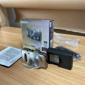 FUJIFILM FinePix F550EXR Digital Camera 16MP 15x Zoom GPS – Excellent w/ Battery - Picture 1 of 12