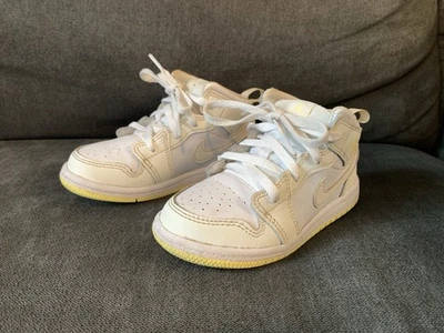 Tênis de couro Nike Jordan 1 médio (TD) luz de vela laser tamanho 9C FD8782-181 - Imagem 1 de 4