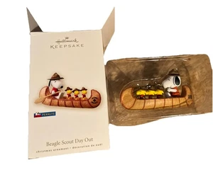 Hallmark Christmas Ornament 2008 Peanuts Snoopy Beagle Scout Day Out - Picture 1 of 5