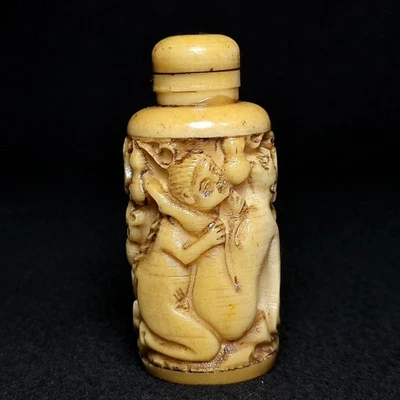 2.6 Inch Old Chinese Hand Carved sex art French postcard Snuff Bottle Collection - Image 1 of 4