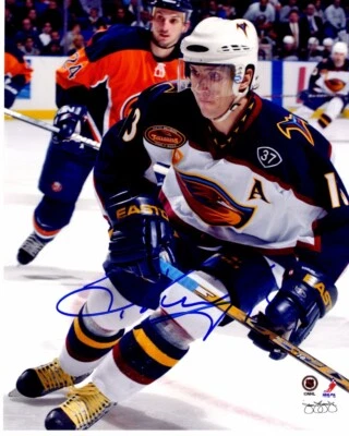 Foto firmada por Slava Kozlov Atlanta Thrashers 8x10 pulgadas + pegatina JSA SOA Foto 1 de 2