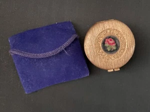 Vintage Geminesse Golden Floral Compact w/Original Puff & Velvet Holder - Picture 1 of 16